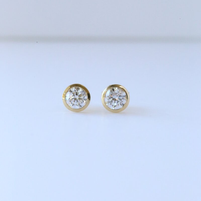 14k Yellow Gold 1ctw Lab Grown Diamond Bezel Martini Stud Earrings