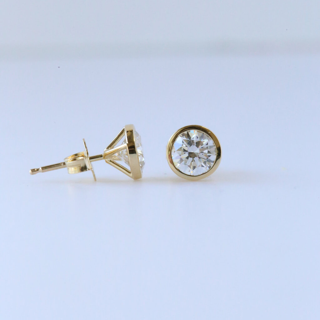 American Jewelry 14k Yellow Gold 1.50ctw Lab Grown Diamond Bezel Martini Stud Earrings