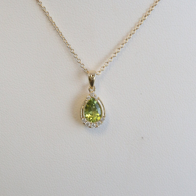 American Jewelry 14k Yellow Gold .69ct Peridot .09ctw Diamond Milgrain Pear Necklace