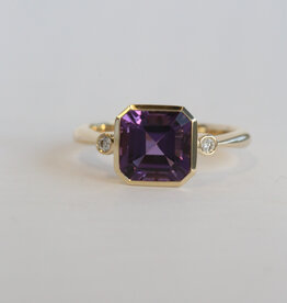 American Jewelry 14k Yellow Gold 3.25ct Amethyst .05ctw Diamond Accent Ring