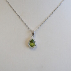 American Jewelry 14k White Gold .69ct Peridot .09ctw Diamond Pear Milgrain Necklace