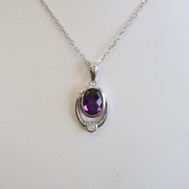 American Jewelry 14k White Gold 1.45ct .04ct Diamond Accent Bezel Necklace