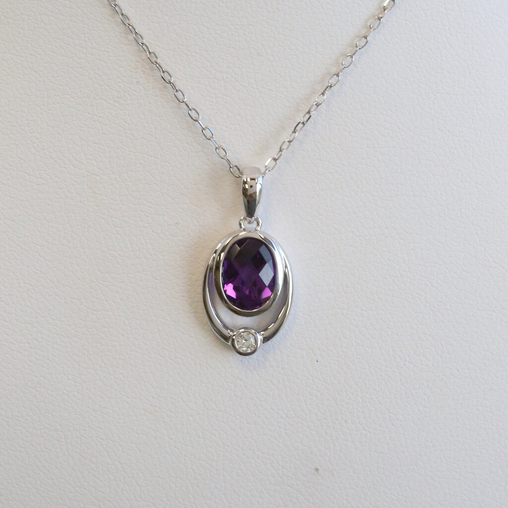 American Jewelry 14k White Gold 1.45ct .04ct Diamond Accent Bezel Necklace