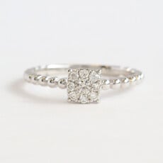 American Jewelry 18k White Gold .73ctw Diamond Cluster Beaded Ring