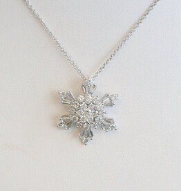 American Jewelry 18k White Gold 1.01ctw Diamond Baguette & Round Snowflake Necklace