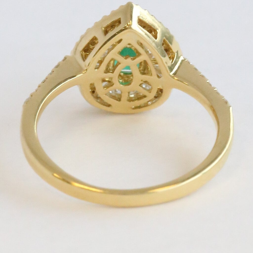 American Jewelry 18k Yellow Gold .44ct Emerald .48ctw DIamond Baguette Pear Halo Ring