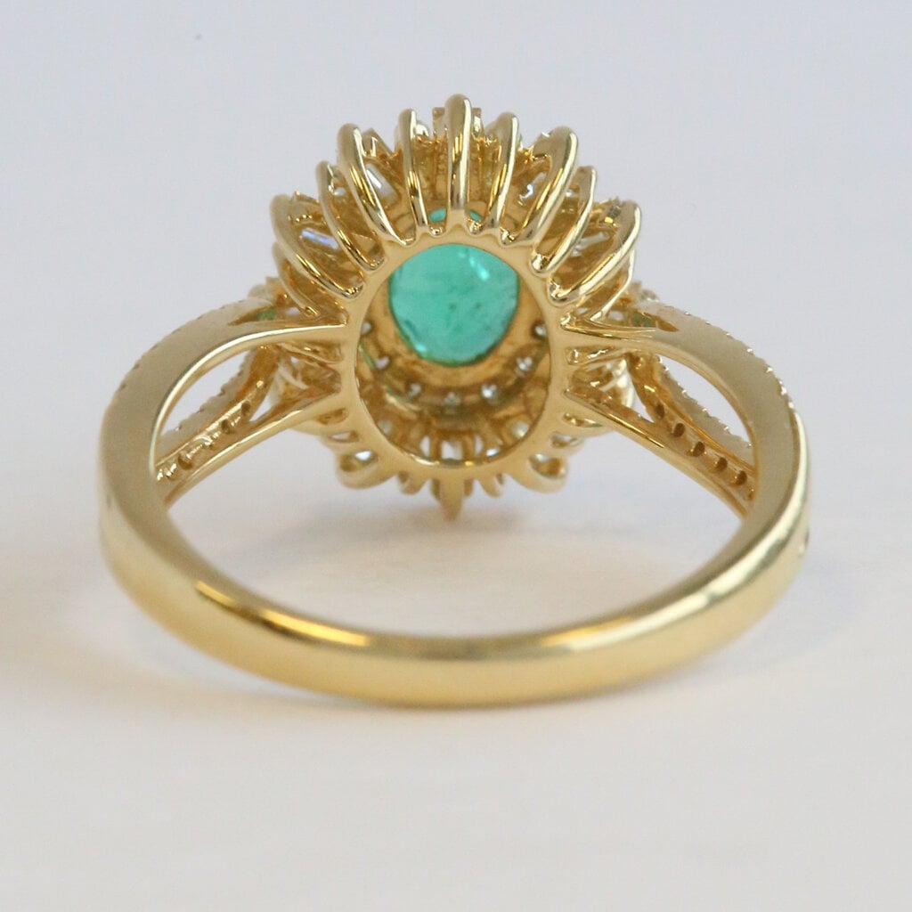 American Jewelry 18k Yellow Gold .53ctw Diamond .58ct Emerald Oval Halo Split Shank Ring