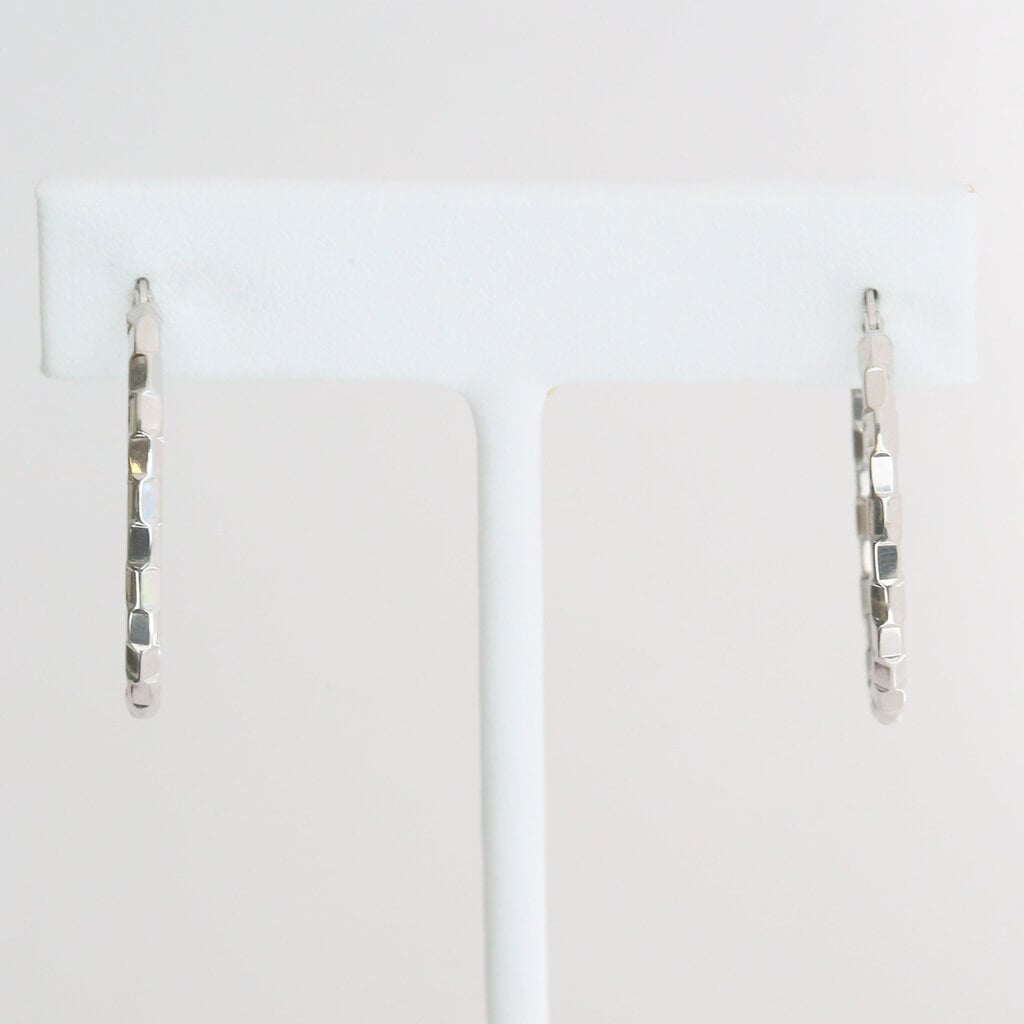 American Jewelry 14k White Gold 30mm Hammered Design Oval Hoop Earrings