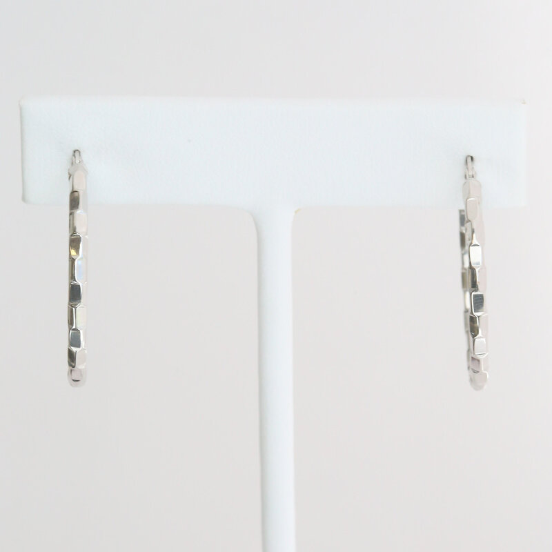 American Jewelry 14k White Gold 30mm Hammered Design Oval Hoop Earrings