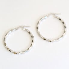 American Jewelry 14k White Gold Hammered Finish Hoop Earrings