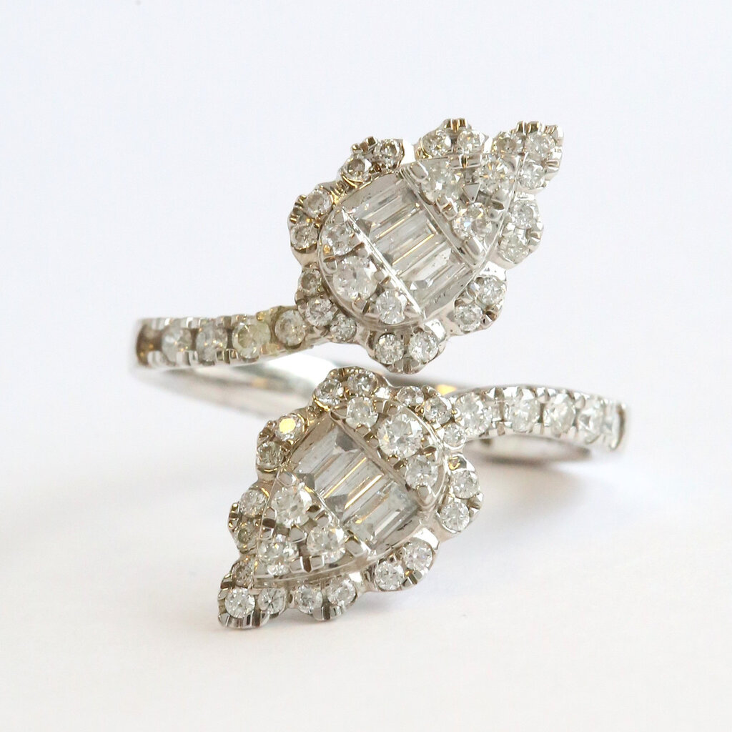 American Jewelry 14k White Gold .87ctw Diamond Round & Baguette Cut Open Bypass Ring
