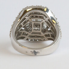 American Jewelry 14k White Gold 3ctw Baguette & Round Diamond Chunky Ring