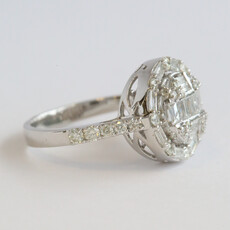 American Jewelry 14k White Gold 1.14ctw Baguette & Round Diamond Halo Ring