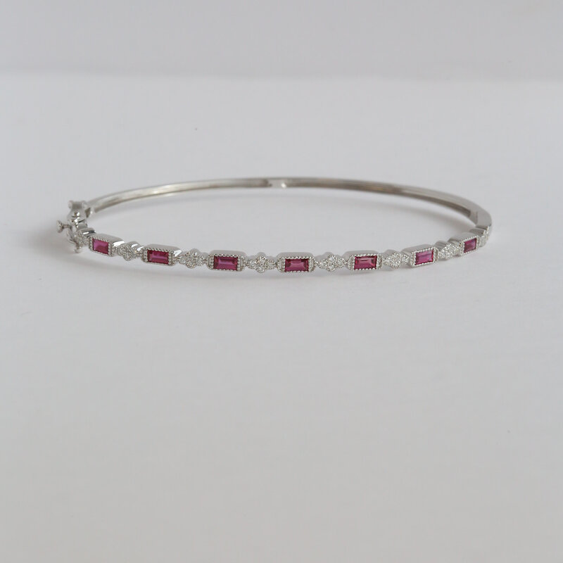 American Jewelry 14k White Gold 1.4ctw Ruby .22ctw Diamond Milgrain Bangle Bracelet