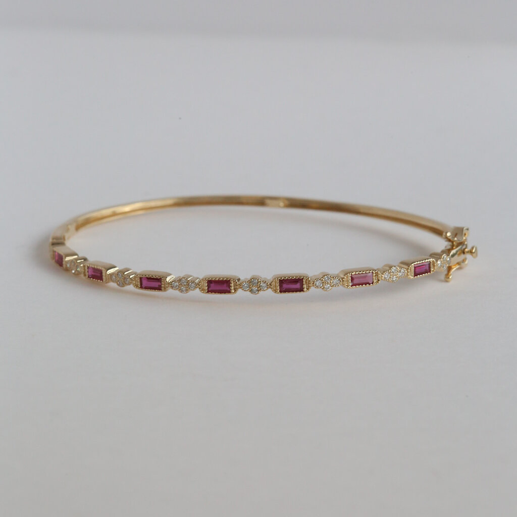 American Jewelry 14k Yellow Gold 1.4ctw Ruby .22ctw Diamond Milgrain Bangle Bracelet