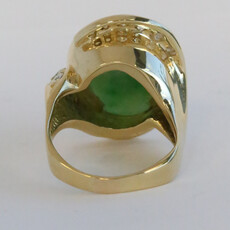 American Jewelry ESTATE Yellow Gold Jade & Approx 2ctw Diamond Cabachon Oval Ring