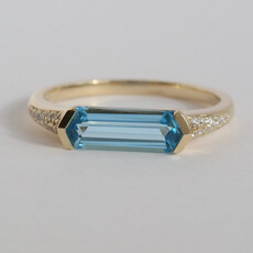 American Jewelry 14k Yellow Gold 1.71ct Blue Topaz .08ctw Diamond Accent Elongated Hexagon Ring