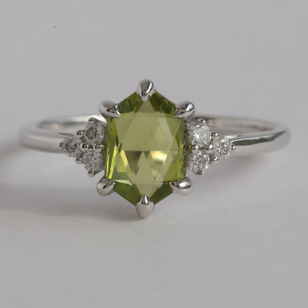 American Jewelry 14k White Gold 1.09ct Peridot.12ctw Diamond Accent hexagon Ring