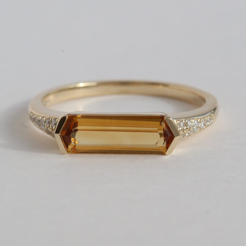 American Jewelry 14k Yellow Gold 1.71ct Citrine .08ctw Diamond Elongated Hexagon Ring
