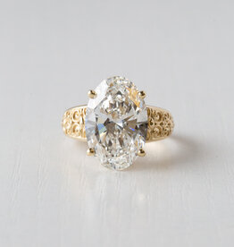 American Jewelry 14k Yellow Gold 7.01ct E/VVS2 Lab Grown Oval Filigree Solitaire Engagement Ring (Size 6.5)
