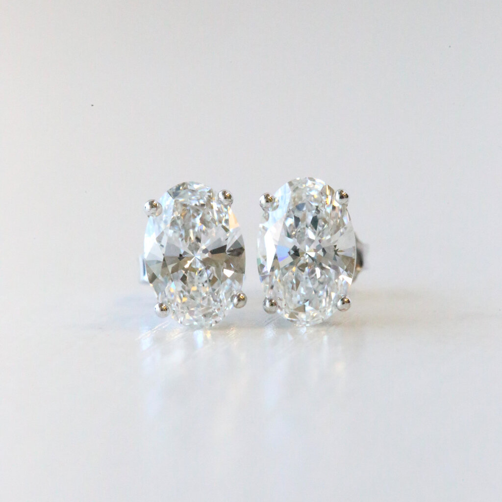 14k White Gold 2.31ctw IGI D/VS1 LG Oval Diamond Martini Set Stud Earrings