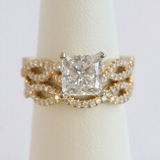 American Jewelry 14k Yellow Gold 2.77ctw (2.07 Lab Grown E/VVS2 IGI Ctr) Princess Cut Diamond Infinity Wedding Band & Engagement Ring Set