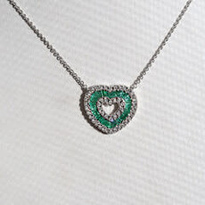 American Jewelry 14k White Gold .74ctw Emerald .30ctw Diamond Baguette & Round Heart Necklace