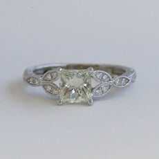 American Jewelry 14k White Gold 1.11ctw (1.01 J/IF Ctr) Princess Cut Diamond Milgrain Leaf Accent Engagement Ring