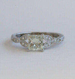 American Jewelry 14k White Gold 1.11ctw (1.01 J/IF Ctr) Princess Cut Diamond Milgrain Leaf Accent Engagement Ring