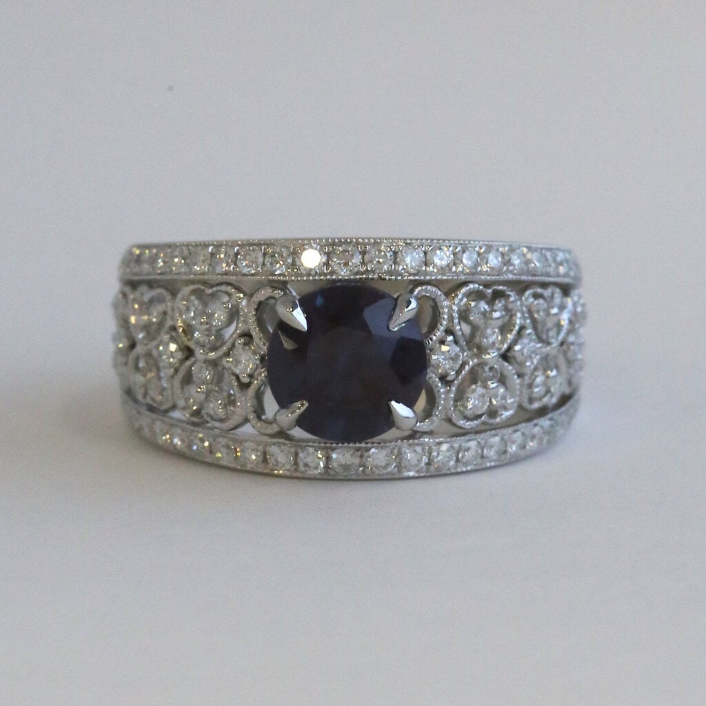 American Jewelry 14k White Gold .69ctw Diamond and Lab Grown Alexandrite Milgrain Hearts Wide Band Ring
