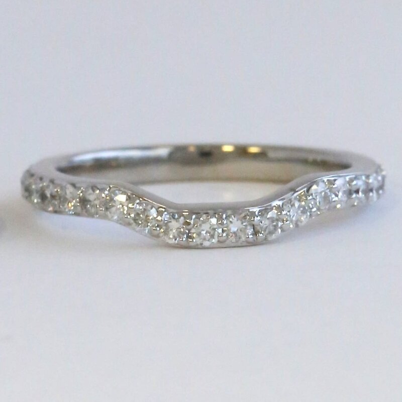 American Jewelry 14k White Gold .50ctw Diamond Curved Wedding Band Ring