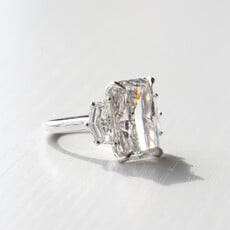 American Jewelry Platinum 11.12ctw F/VS1 IGI 3-Stone Radiant and Cadillac Hidden Halo Engagement Ring (Size 6)