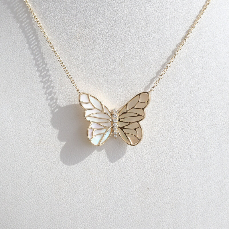 American Jewelry 14k Yellow Gold 1.57ct Mother of Pearl .05ctw Diamond Accent Butterfly Necklace
