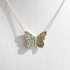American Jewelry 14k Yellow Gold Abalone Shell Mother of Pearl Diamond Accent Butterfly Necklace