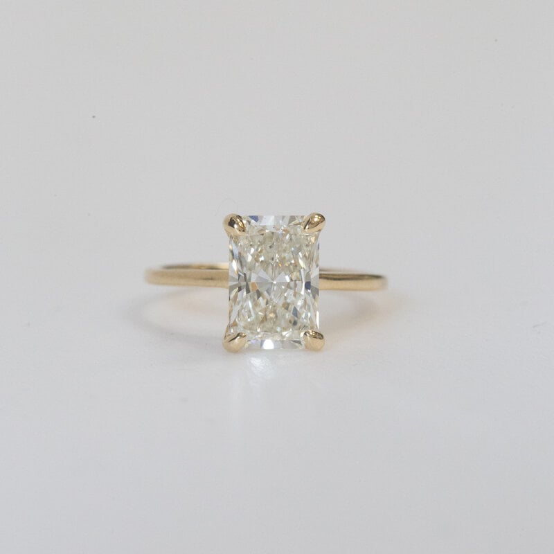 American Jewelry 14k Yellow Gold 3.02ct G/VS1 IGI Lab Grown Radiant Cathedral Solitaire Engagement Ring