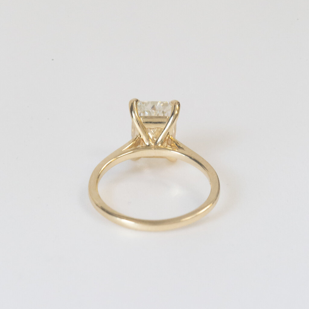 American Jewelry 14k Yellow Gold 3.02ct G/VS1 IGI Lab Grown Radiant Cathedral Solitaire Engagement Ring