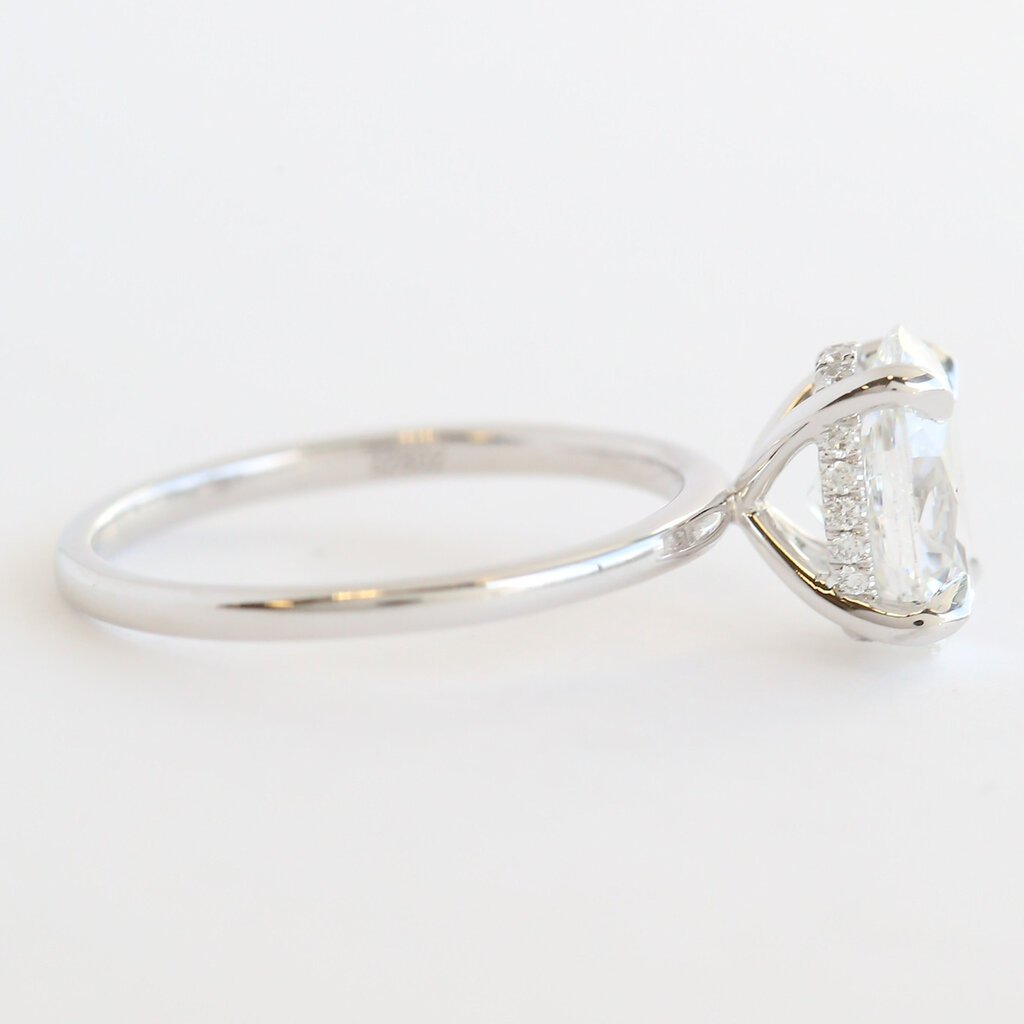 American Jewelry 14k White Gold 2.07ctw (2.00 E/VS2 IGI Ctr) Lab Grown Oval Diamond Hidden Halo Solitaire Engagement Ring