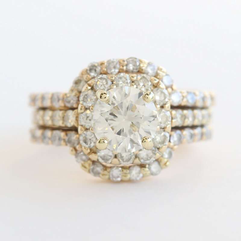 American Jewelry ESTATE 14K Yellow Gold 3ctw (1.5 I-J/VS2 Ctr) Round Diamond Cushion Halo Engagement Ring and Wedding Band Set