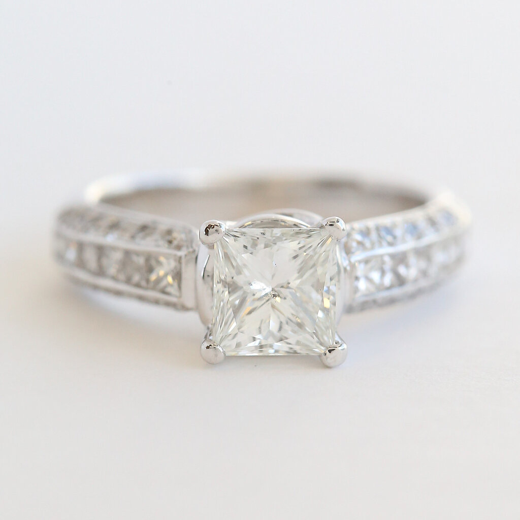 American Jewelry 14K White Gold 2.75ctw (1.20ct G/SI2 GIA Ctr) Princess Diamond Triple Edge Engagement Ring