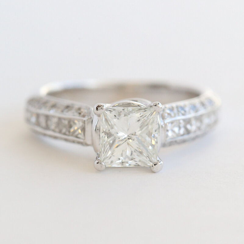 American Jewelry 14K White Gold 2.75ctw (1.20ct G/SI2 GIA Ctr) Princess Diamond Triple Edge Engagement Ring