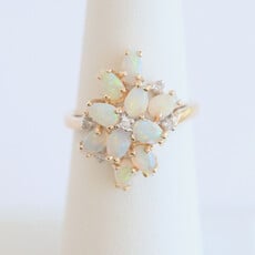 American Jewelry ESTATE 10k Yellow Gold 1.3ctw Opal .05ctw Diamond Accent Waterfall Ring