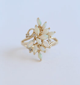 American Jewelry ESTATE 14k Yellow Gold 1ctw Opal and Diamond Accent Waterfall Ring