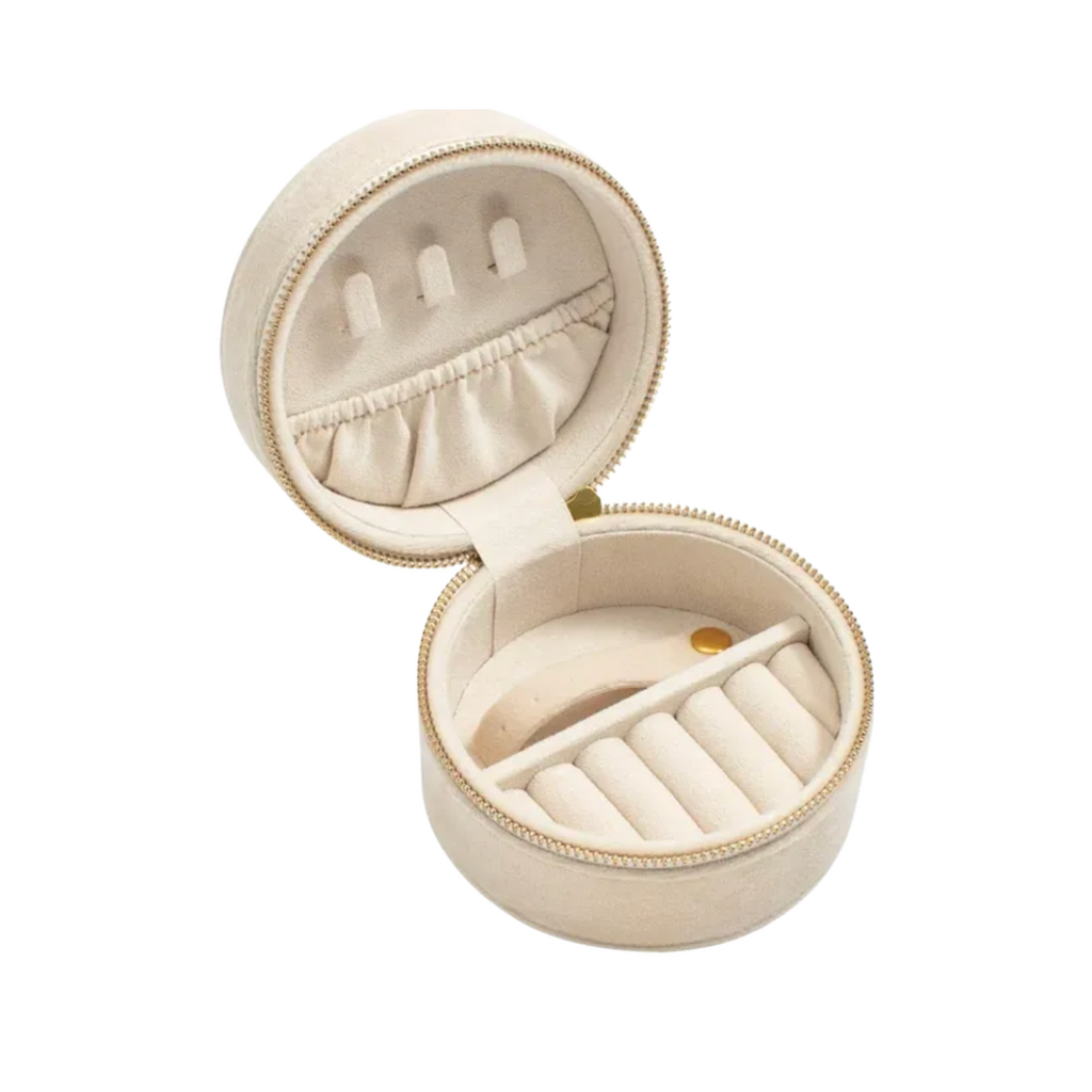 Stuller Round Zip Velvet Jewelry Travel Case (Ivory)