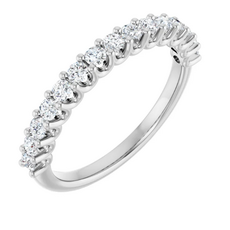 14k White Gold 3/8ctw Round Diamond Wedding Band (Size 7)