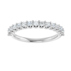 14k White Gold 3/8ctw Round Diamond Wedding Band (Size 7)