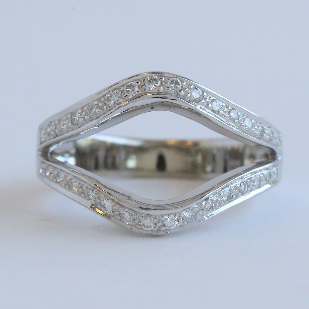 American Jewelry ESTATE 14k White Gold Approx. 1/3ctw Diamond Open Ring