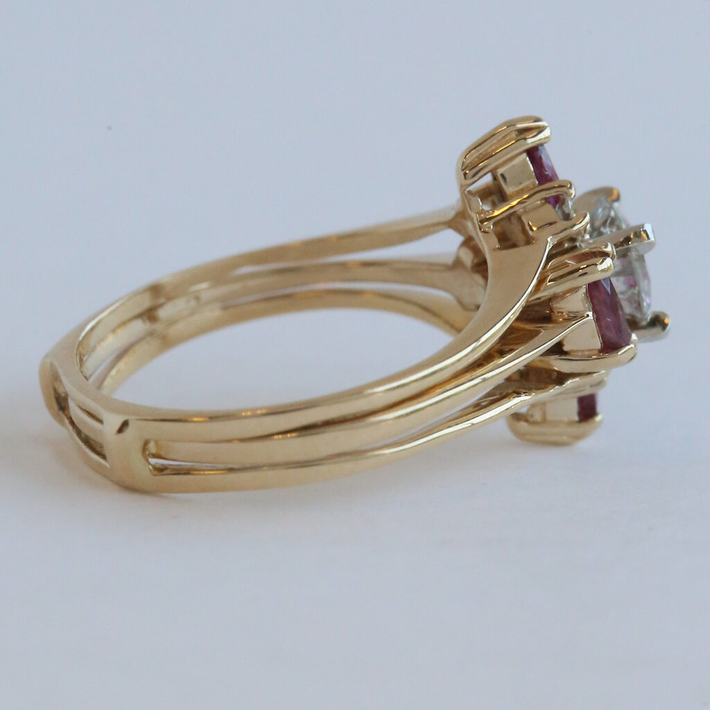 American Jewelry ESTATE 14k Yellow Gold Approx. .80ctw Diamond .30ctw Ruby Accent Engagement Ring