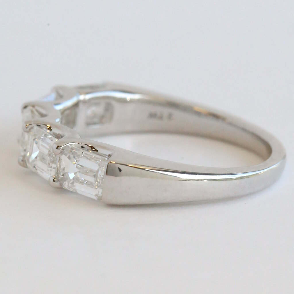 American Jewelry 14k White Gold 2ctw Lab Grown Emerald Cut Diamond 5 Stone Band Ring