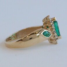 American Jewelry ESTATE 10k Yellow Gold CZ Marquise Halo Ring