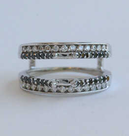 American Jewelry ESTATE 14k White Gold .15ctw Black Diamond .25ctw White Diamond Ring Guard